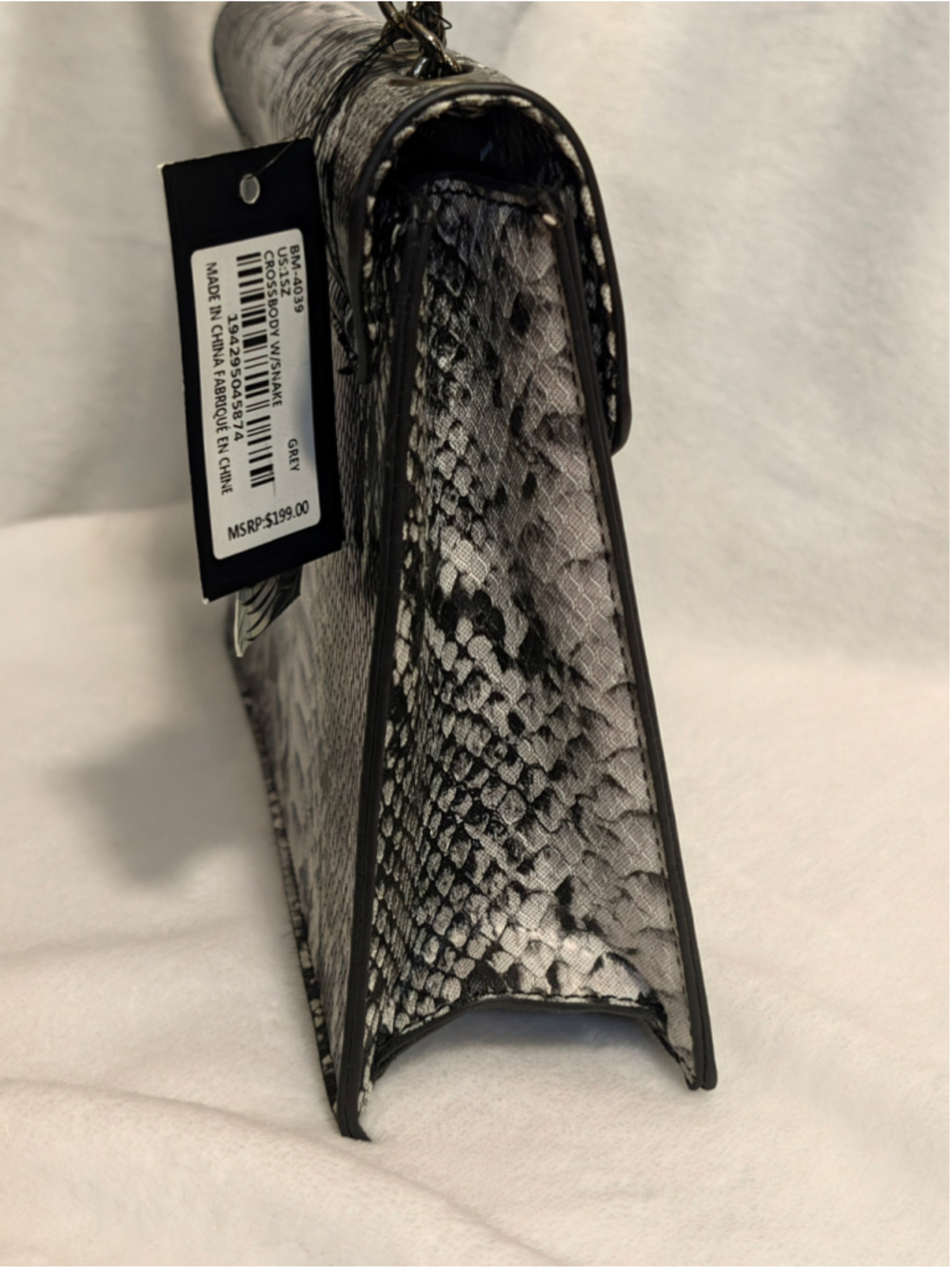 Badgley Mischka NWT Crossbody Bag Vegan Leather Snake Print - Picture 6 of 15